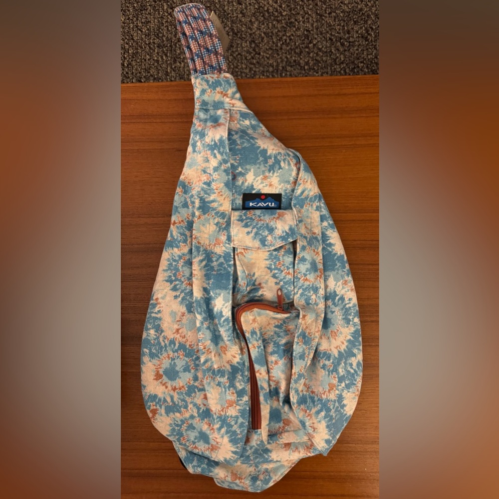 KAVU Rope Bag, Pattern/Color “Ink Burst” Never Used, Roomy, & Lots of Pockets